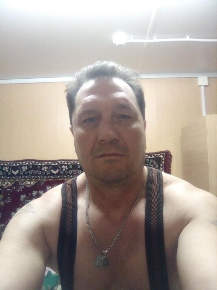  32901110  Sergey, 58 ,    