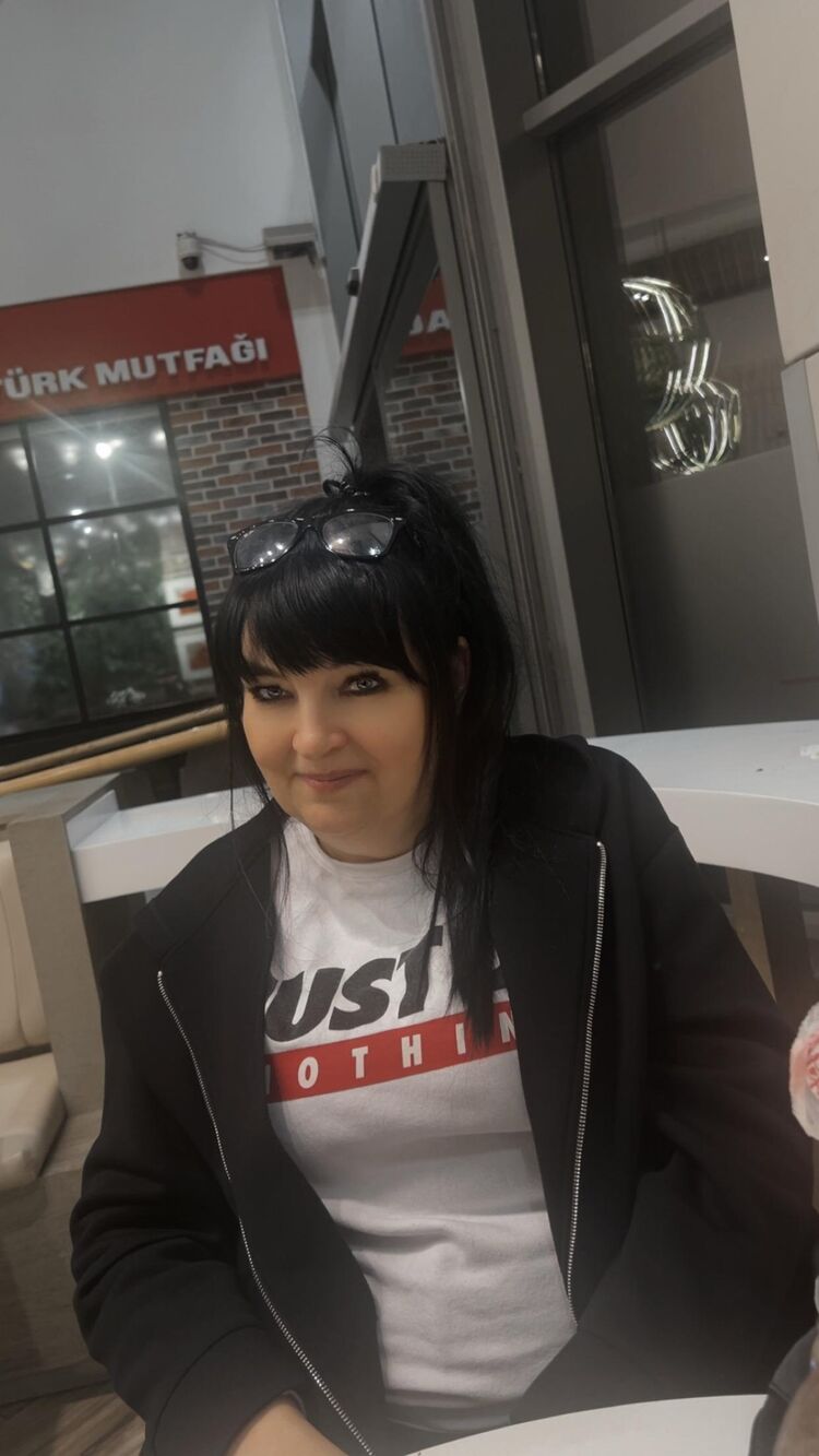 ���� 55160560 ������� Ayla, 44 ����, ���� ���������� � ����