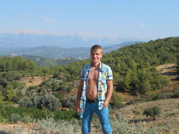  6689220  Alexandr, 40 ,    