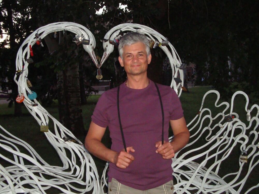  13597380  Yuriy, 55 ,    