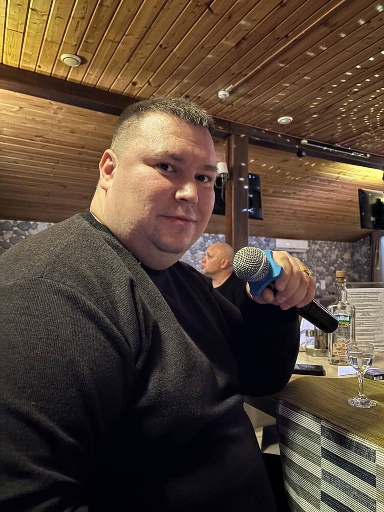  54600490  Ruslan, 36 ,    