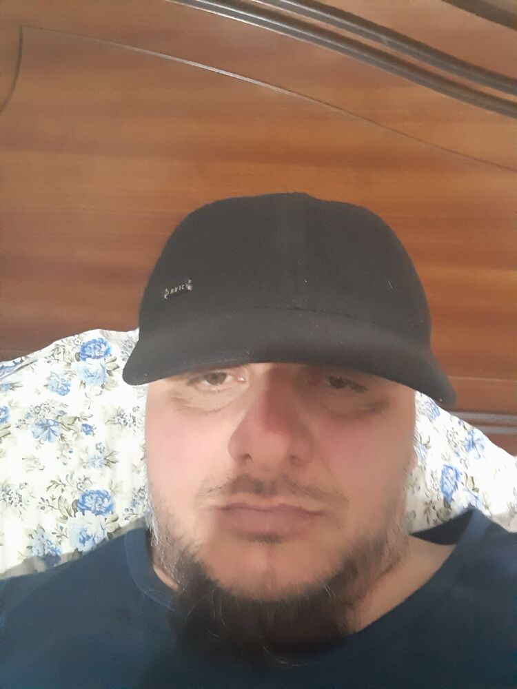  37817120  RUSLAN, 49 ,    