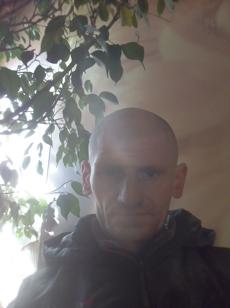  ,   Victor kyni, 40 ,   ,   