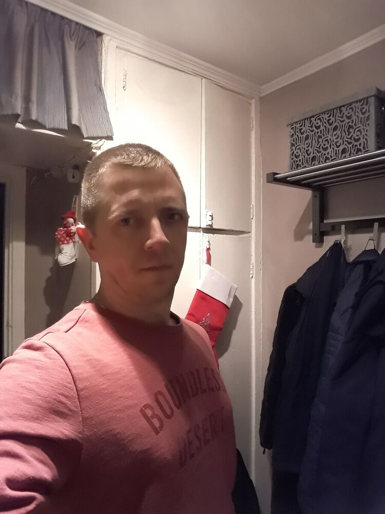  22063440  , 42 ,    
