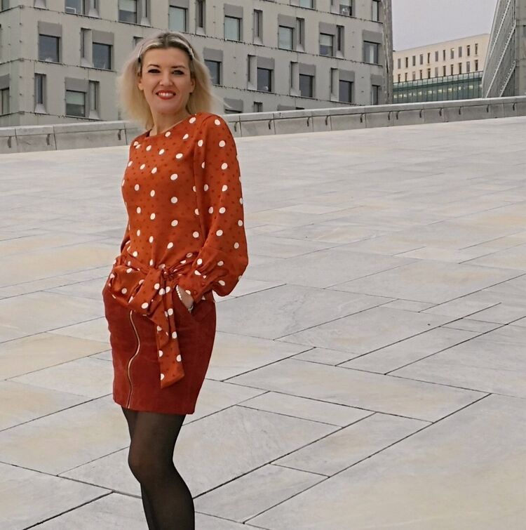  ,   Margarita, 48 ,   ,   , c 