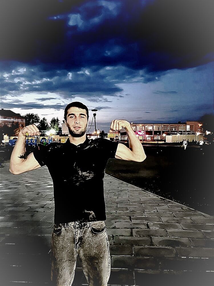  36632490  Arti, 27 ,    