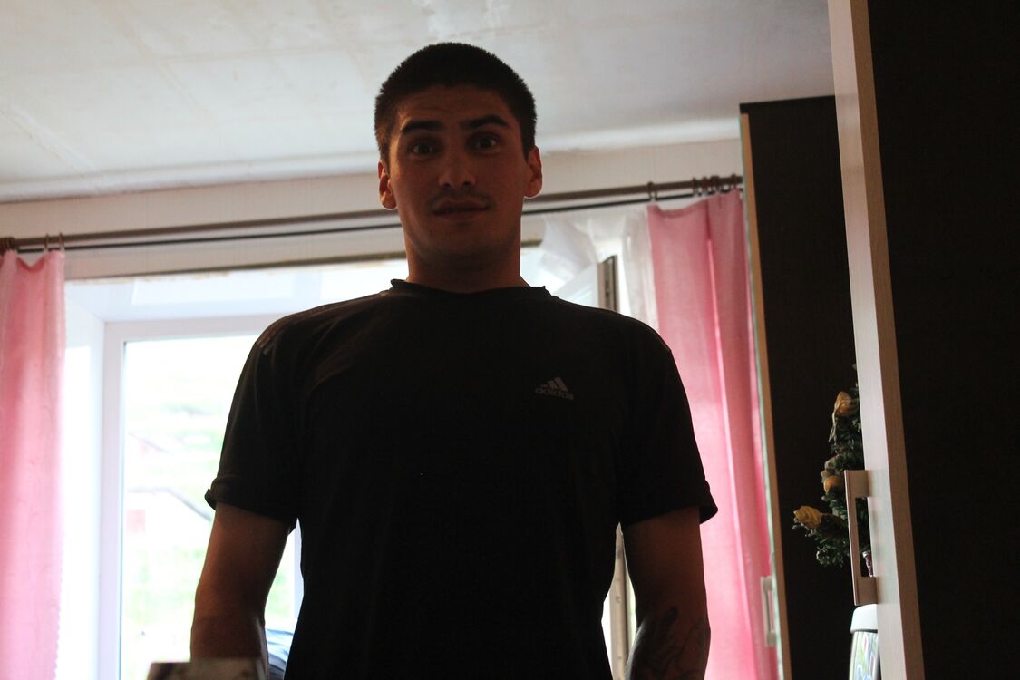  47065090  Dima, 32 ,    