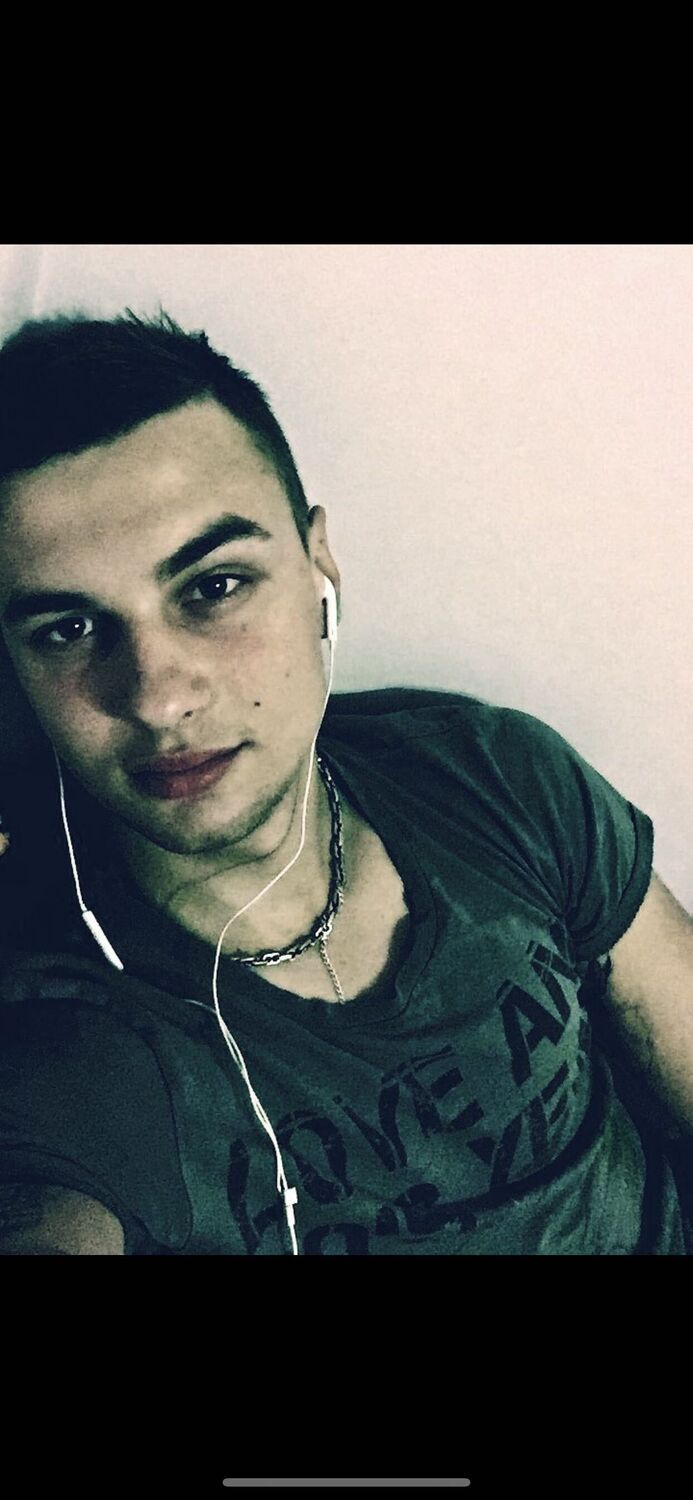  -,   Igor, 27 ,   ,   
