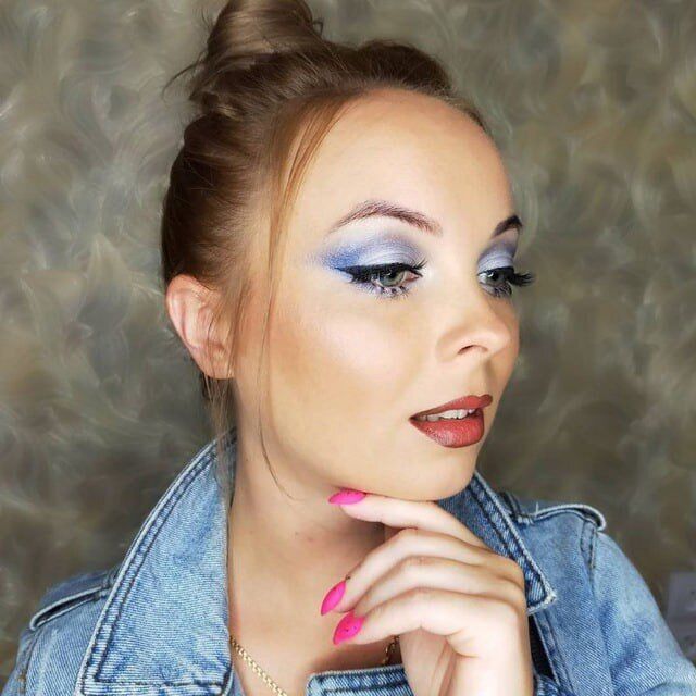  52108610  , 36 ,    --