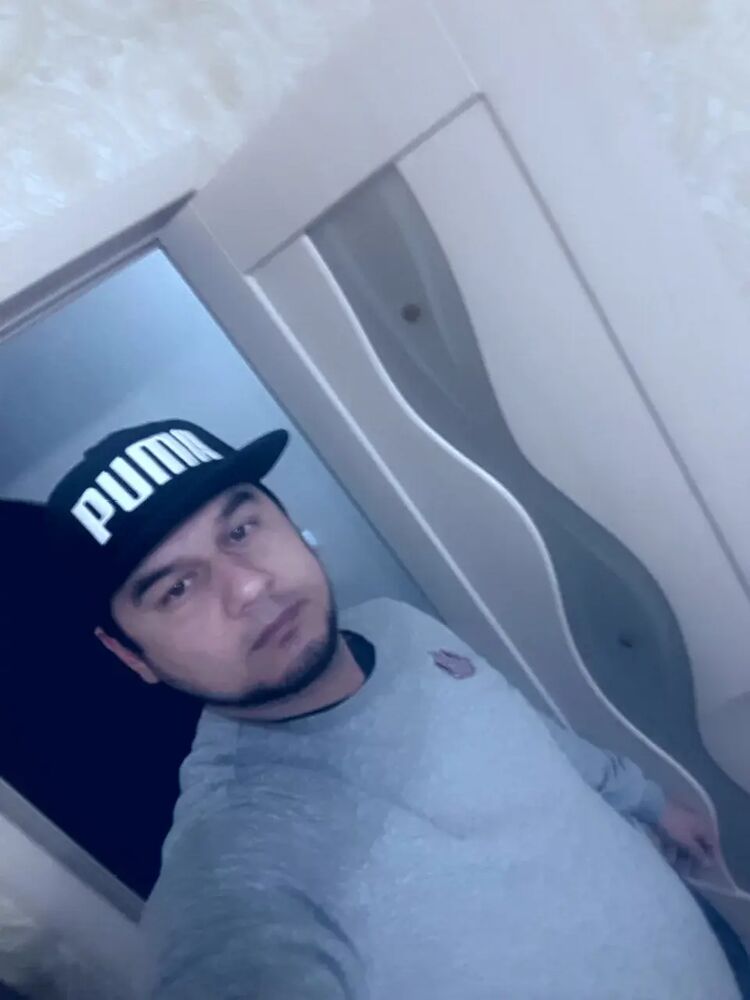  27327470  Jamik, 41 ,    