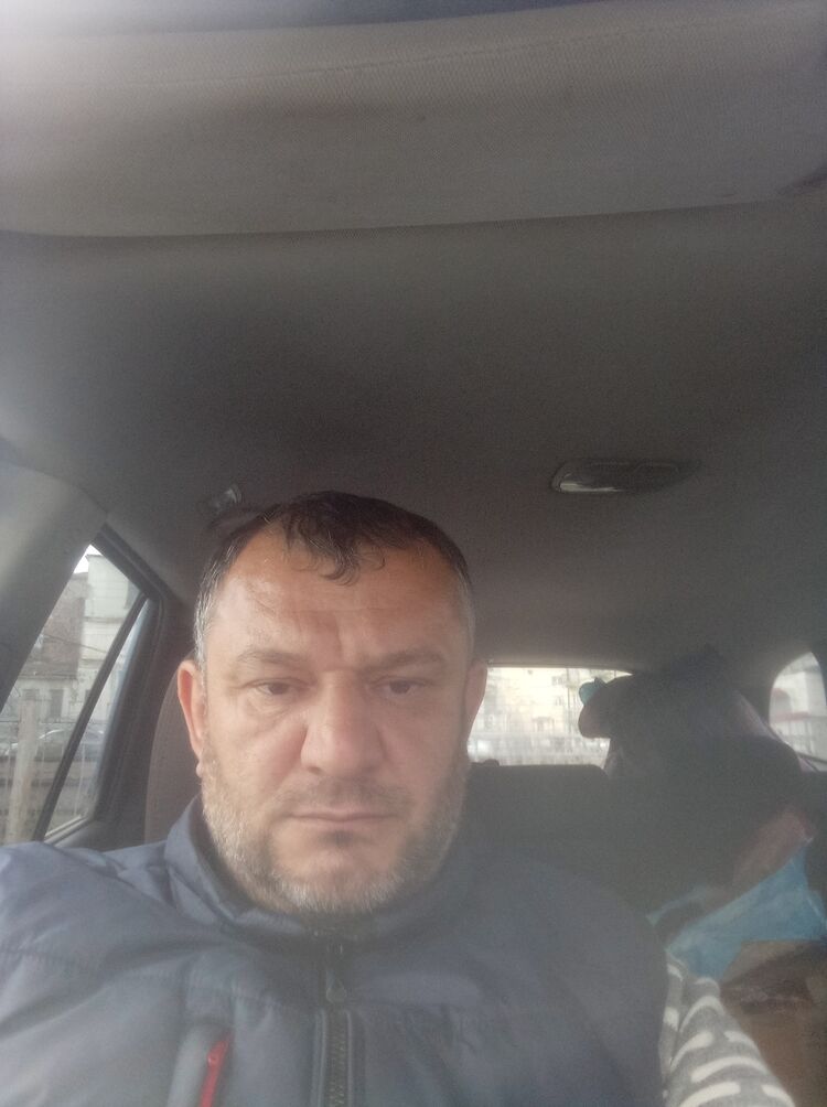  51820470  , 49 ,    