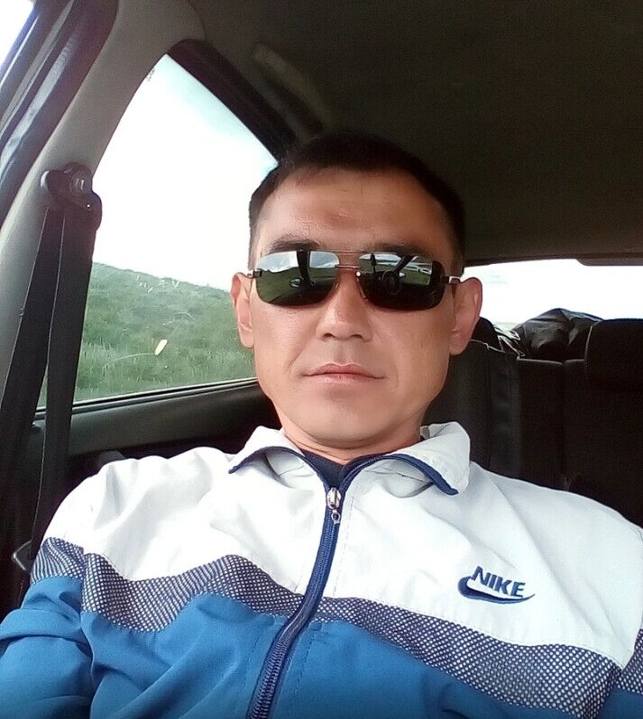  31210490  Baurzan, 42 ,    