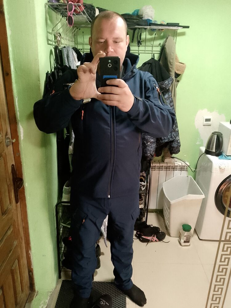 46938310  , 34 ,    