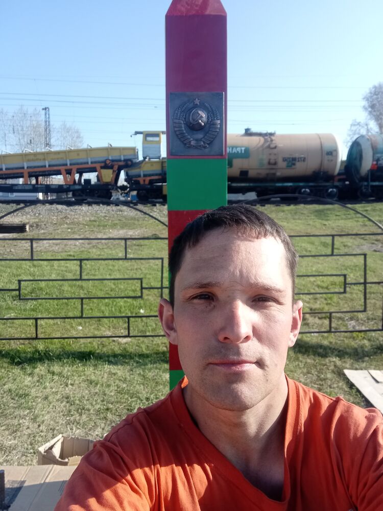  37442740  , 34 ,    