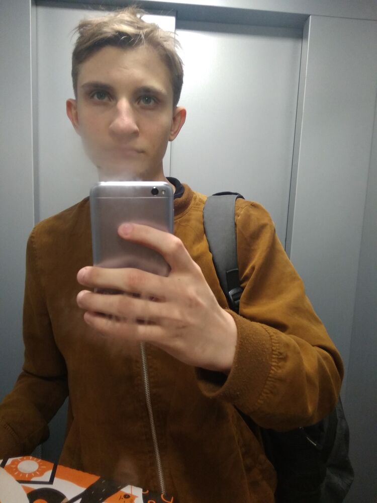  ,   Denis, 24 ,   ,   