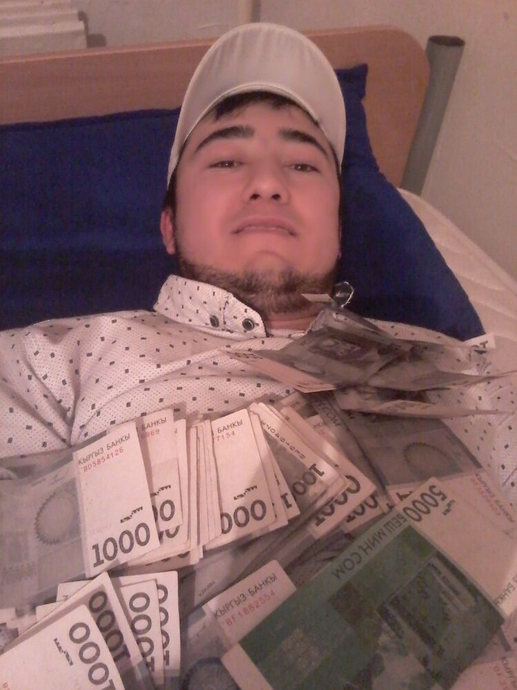  ,   Asrorkhan, 33 ,  
