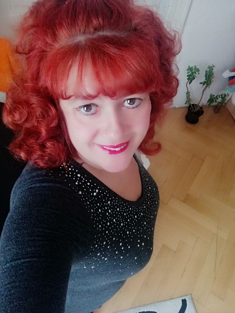  20485640  Natali, 54 ,    Pecinov