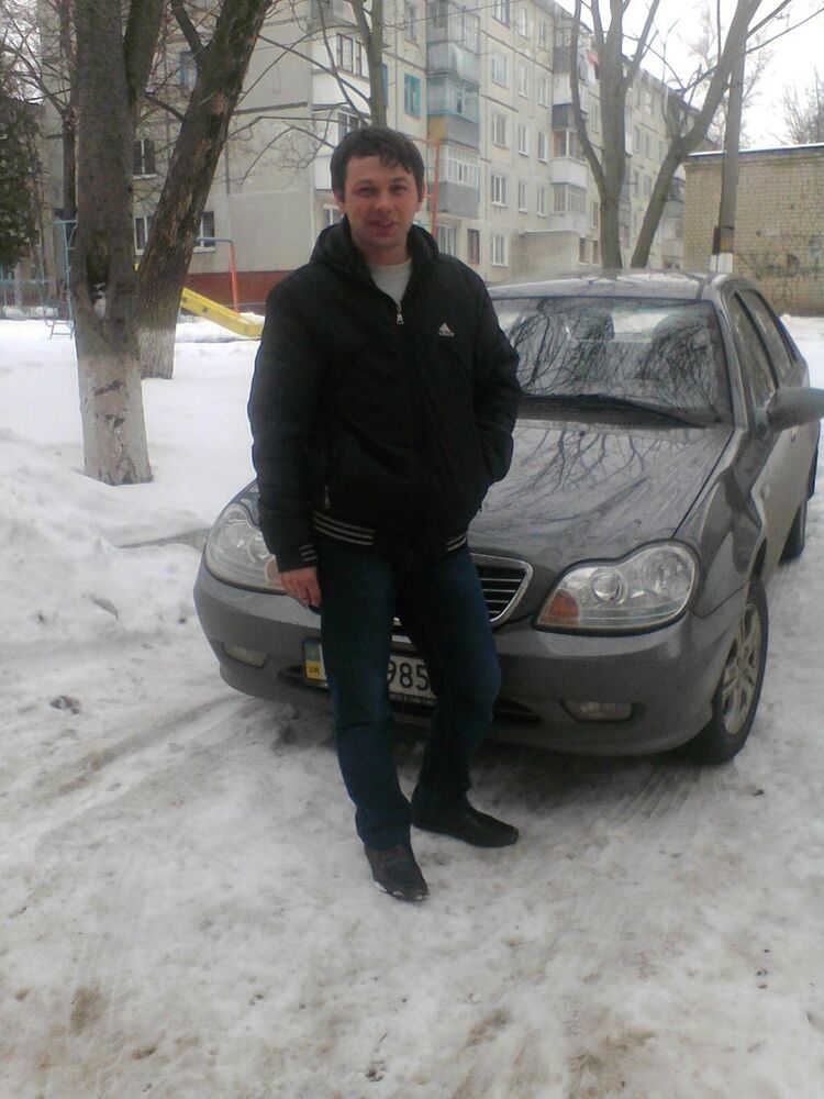 6587040  Viktor, 38 ,    