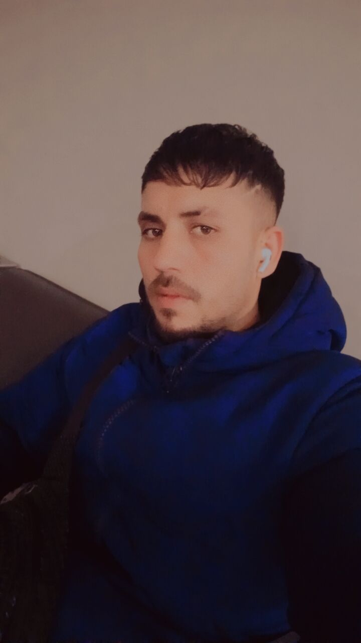  42136920  , 23 ,    
