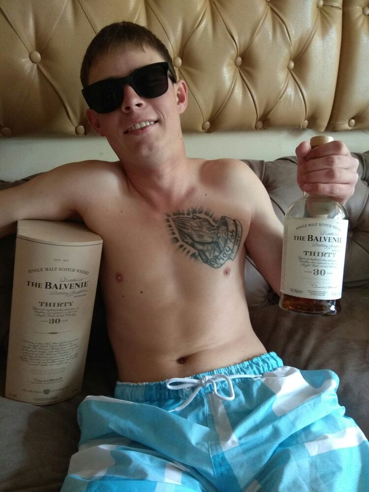 ���������� ������, ���� ������� White, 28 ���, ������������ ��� ������, ����� � ���������