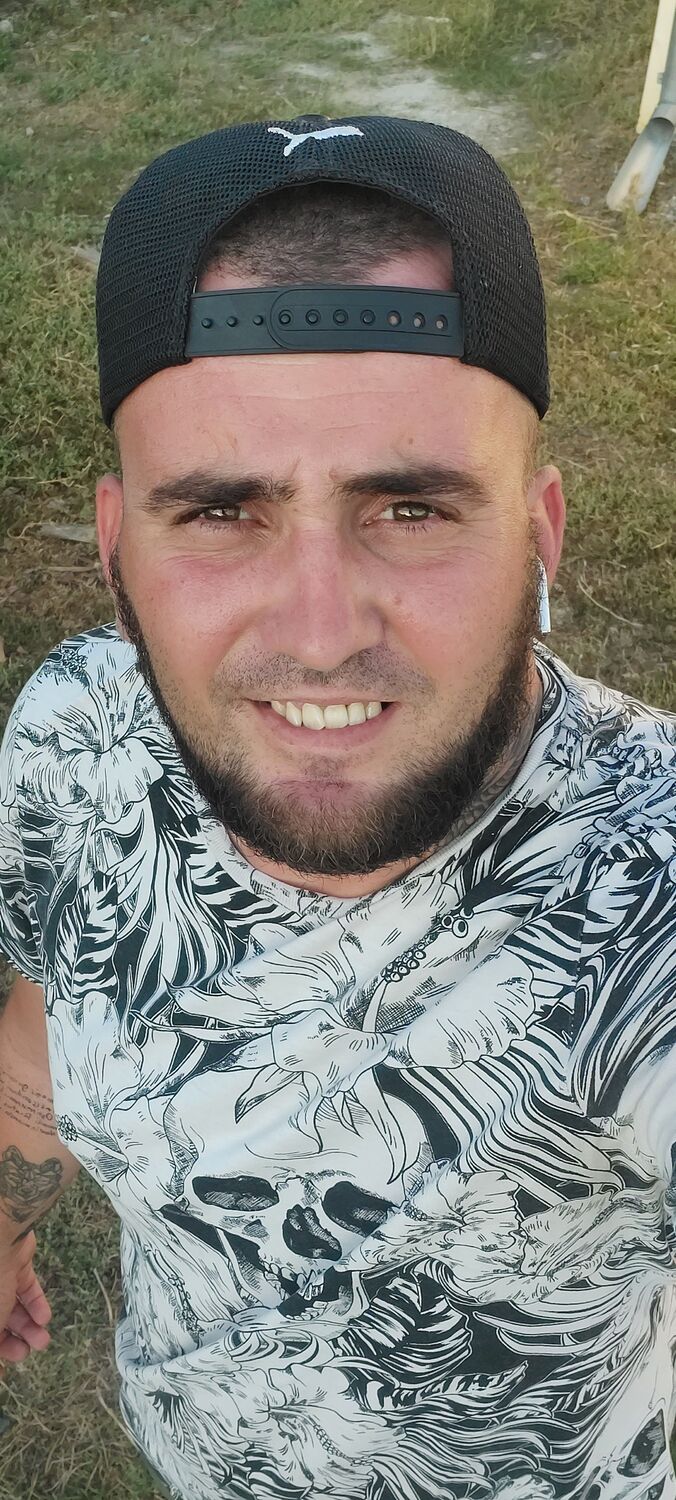  47567640  , 33 ,    