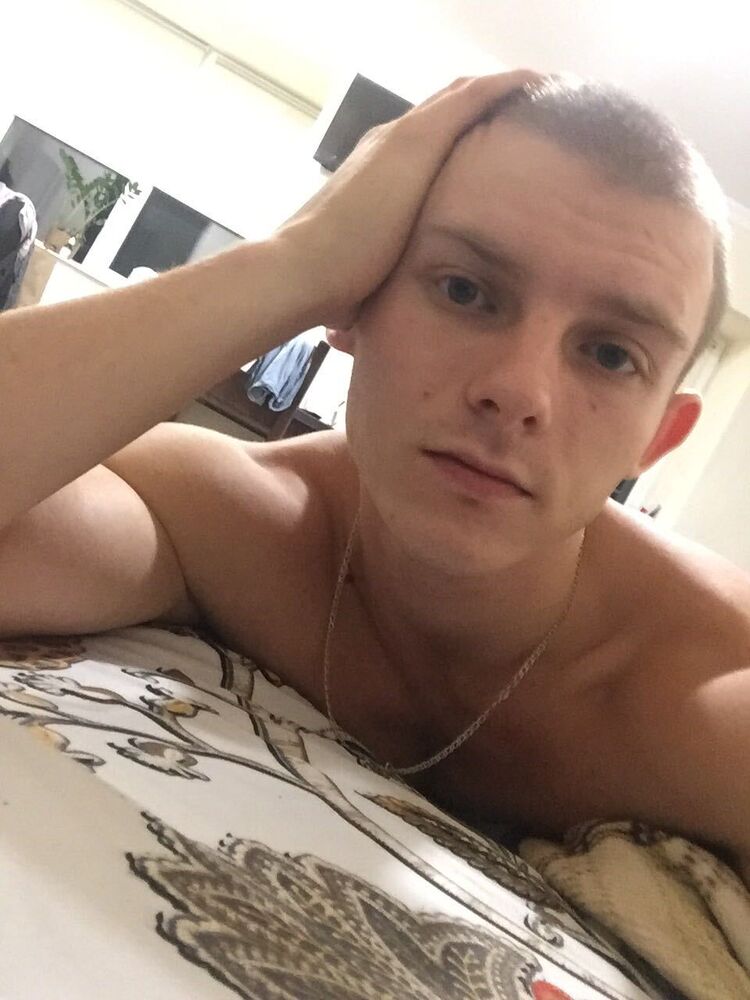  ,   Vlad, 27 ,   