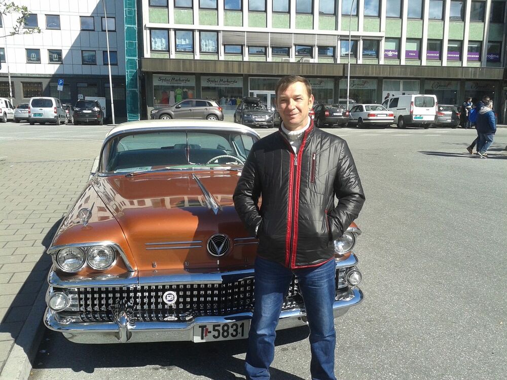  ,   Sergio, 56 ,   ,   , c 