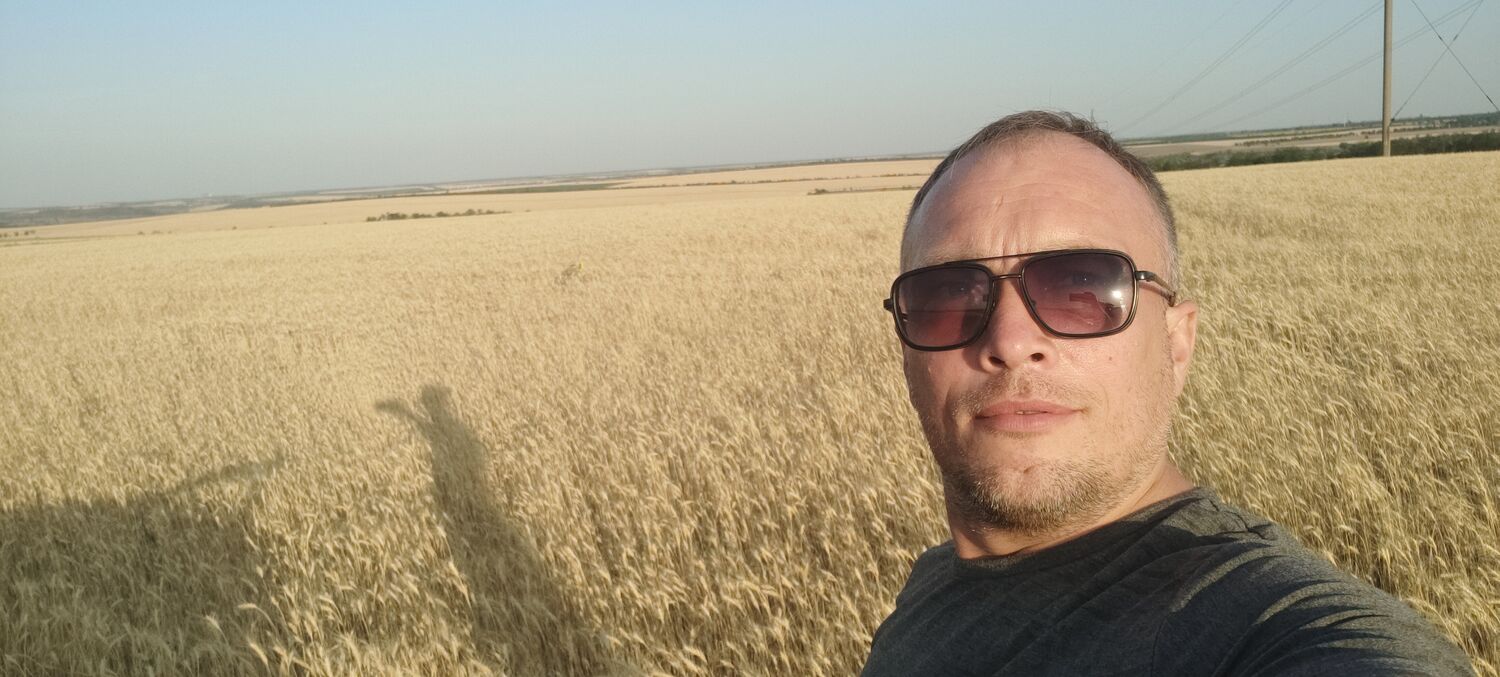  45767960  Vladi, 36 ,    