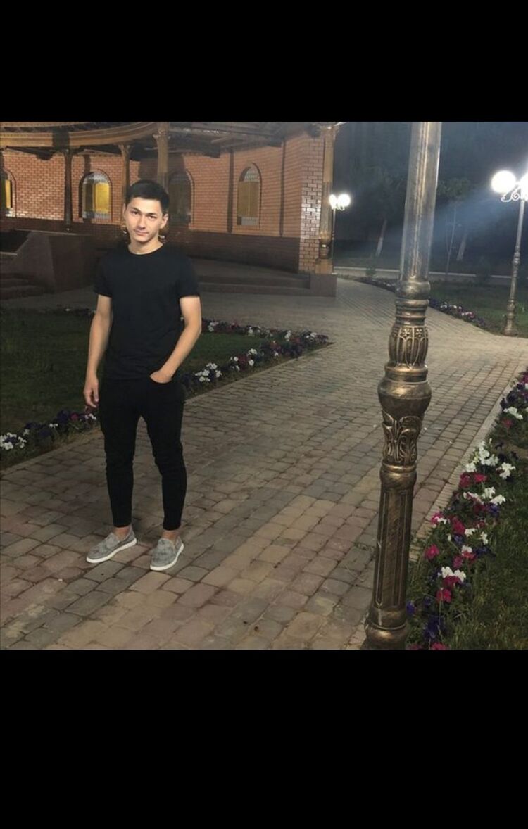  35291560  Bobur, 29 ,    