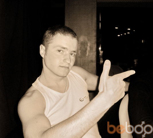  ,   Anton, 36 ,  