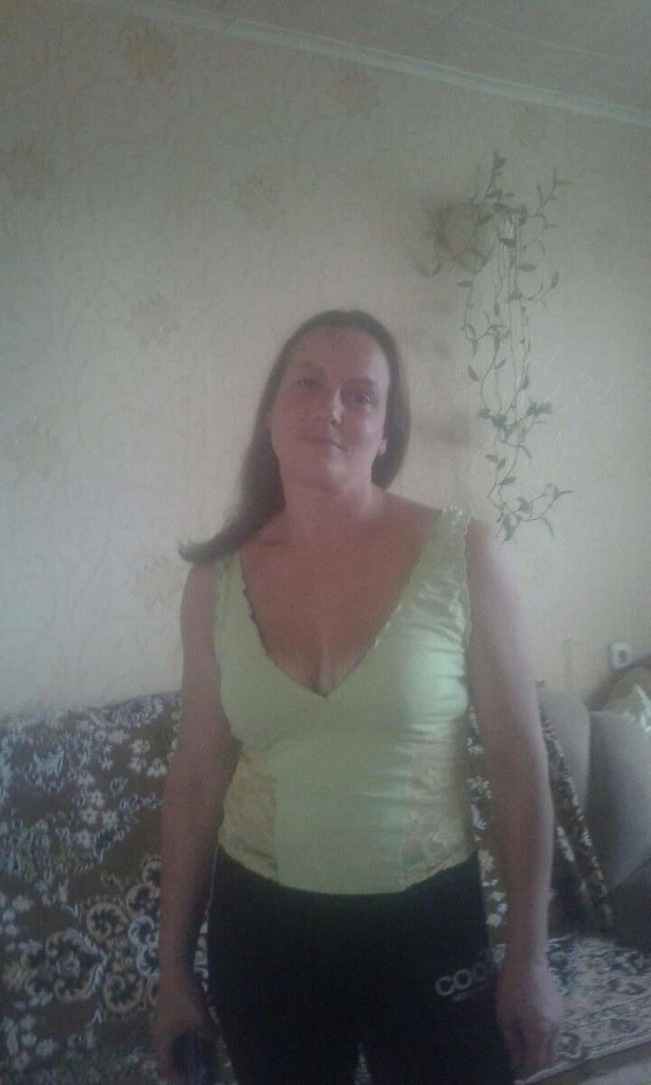  ,   Elena, 41 ,   ,   , c 