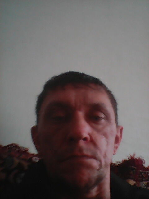  ,   Anotolij, 42 ,   