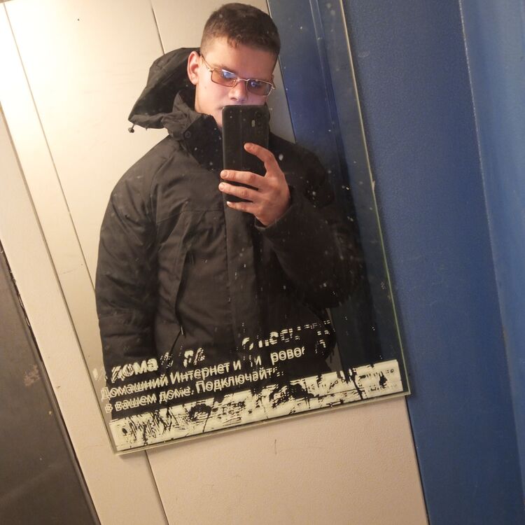  32324710  , 21 ,    