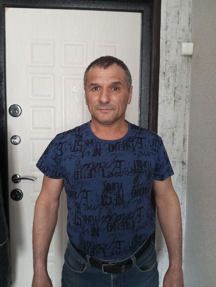  41527060  , 54 ,     