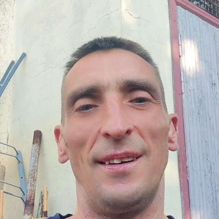  37043950  , 48 ,    