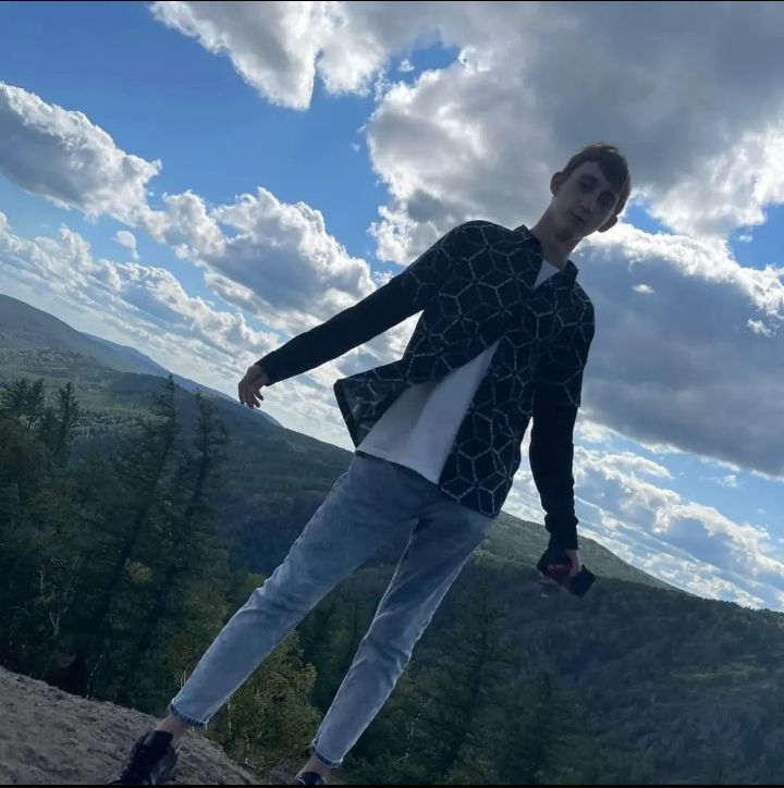  ,   Smayl, 22 ,   
