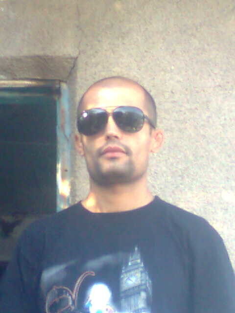  4572850  Raboni, 40 ,    