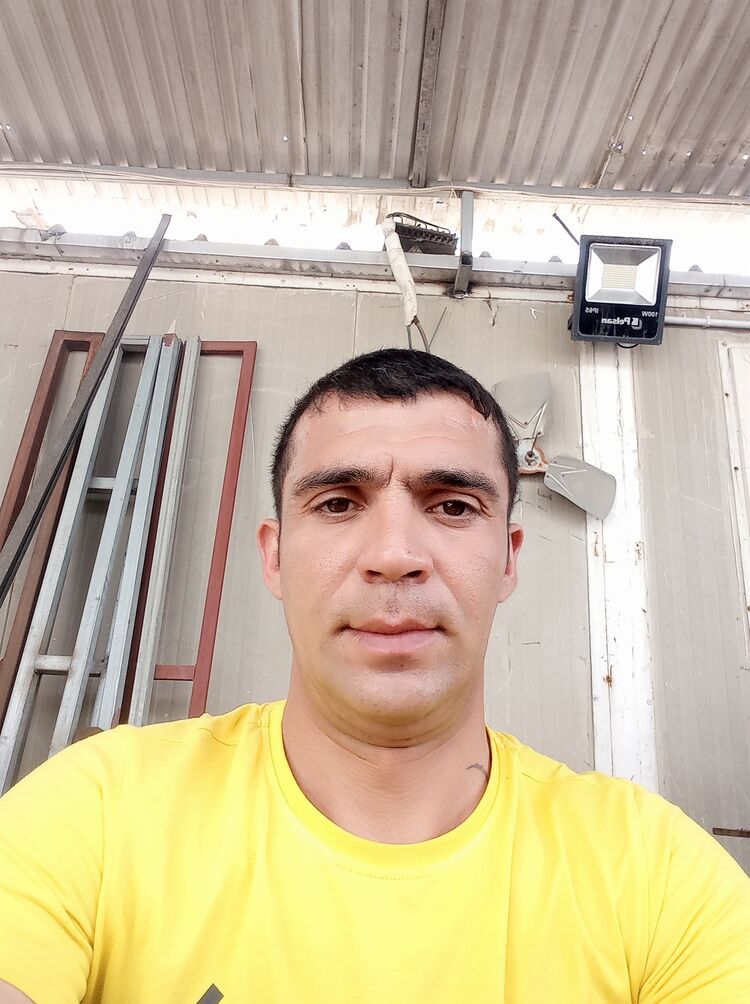  22740550  Djamal, 43 ,    