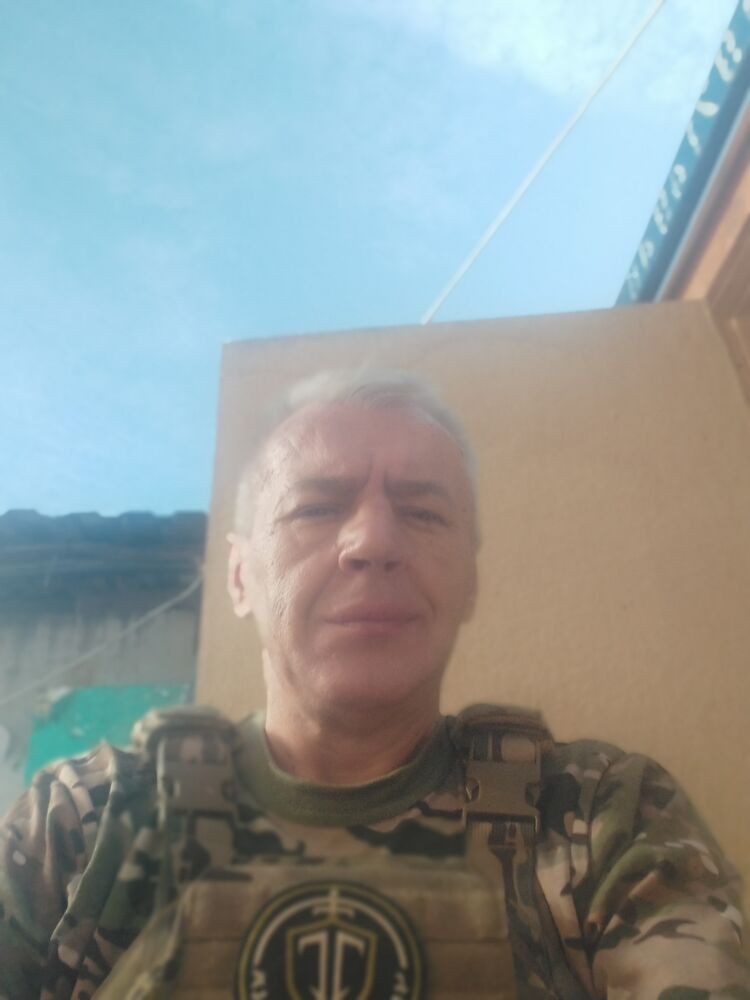  44644340  , 53 ,    
