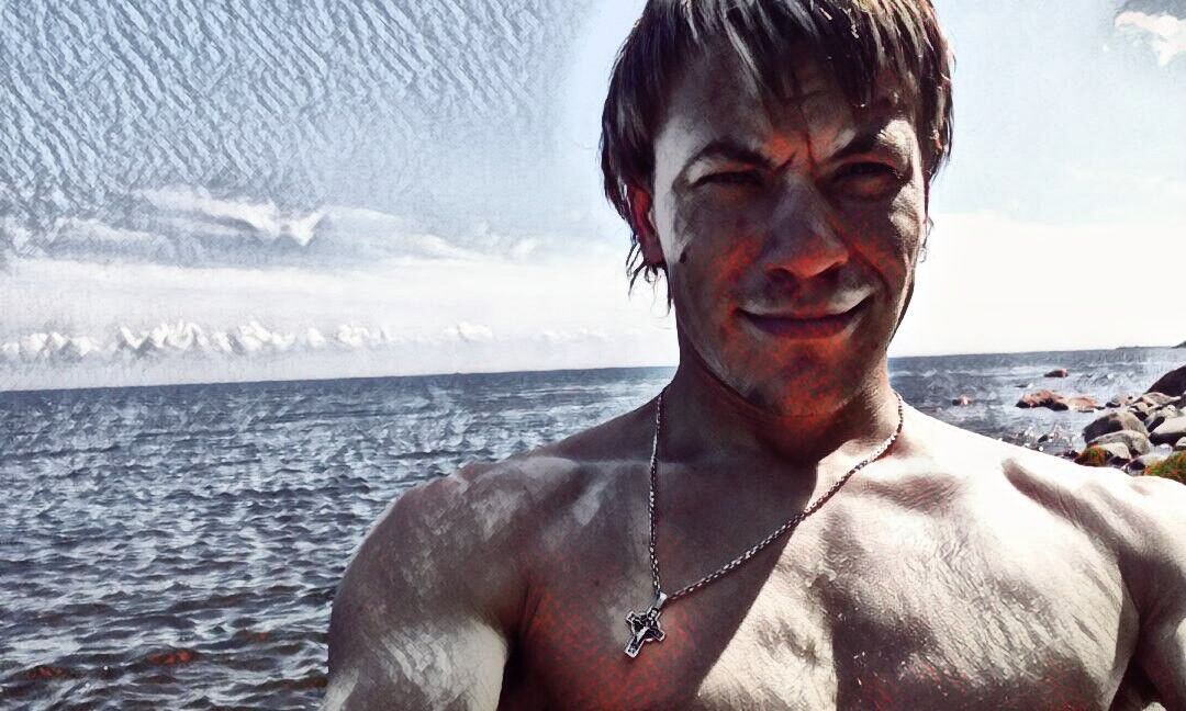  14961310  Alex, 33 ,    -