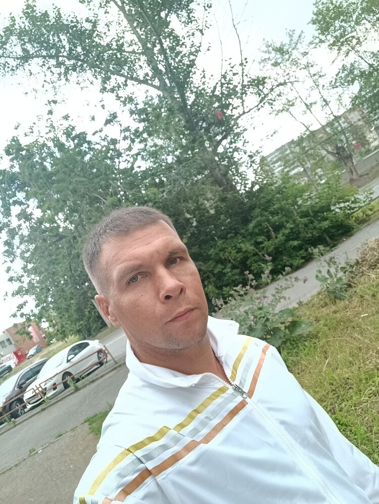  44890360  , 37 ,    -