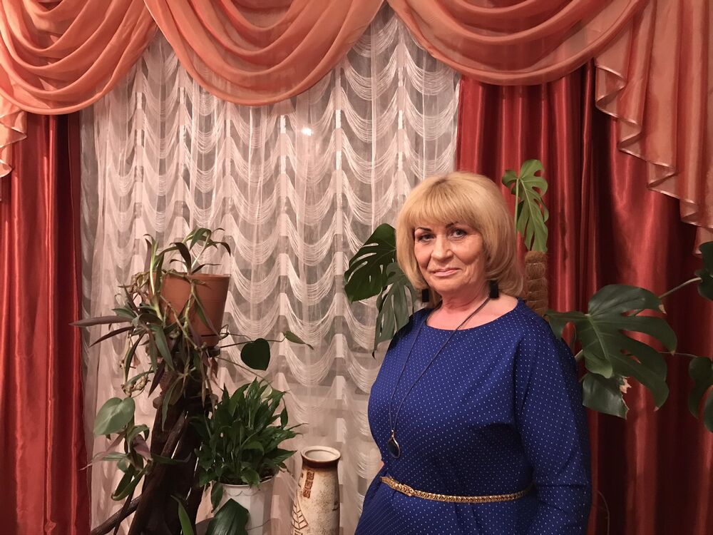  ,   Walentina, 64 ,   ,   