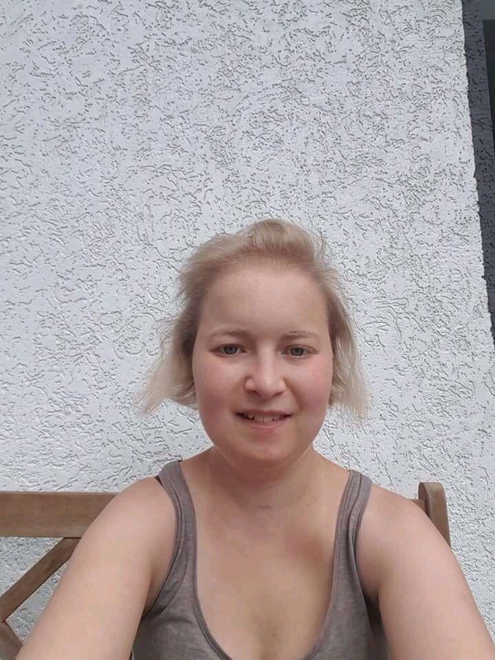  47163740  Gladys, 40 ,    Abbots Langley