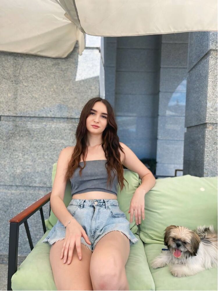  45290080  Lena, 25 ,    