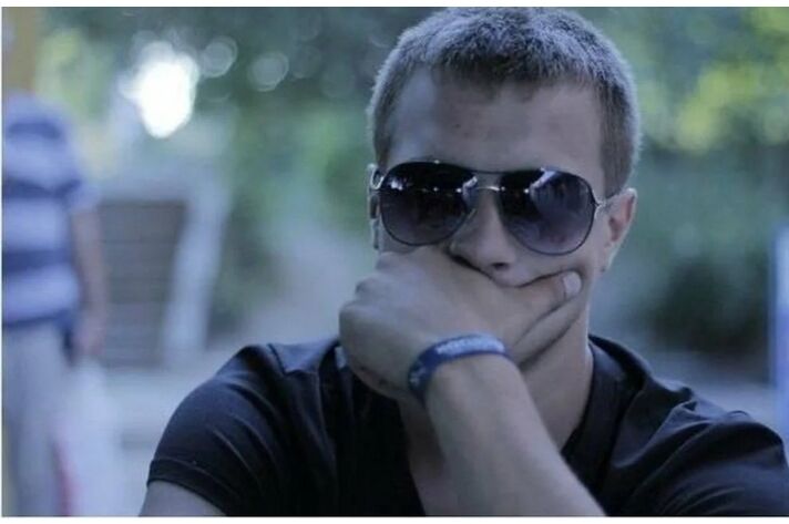  43932830  Ares, 30 ,    