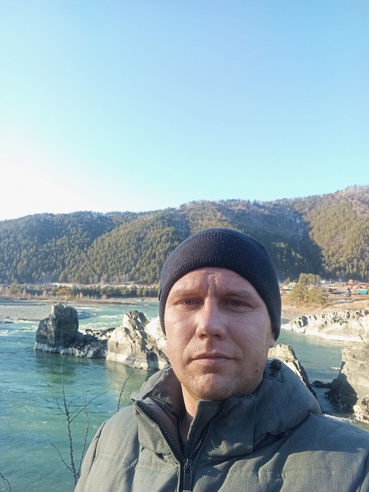  43363870  Alexander, 36 ,    