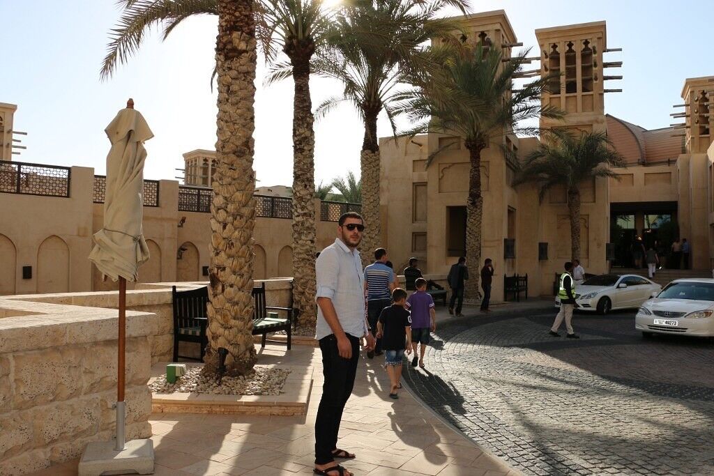  ,   Boyov, 37 ,   ,   , c 