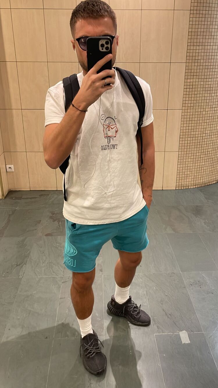  39301930  , 37 ,    