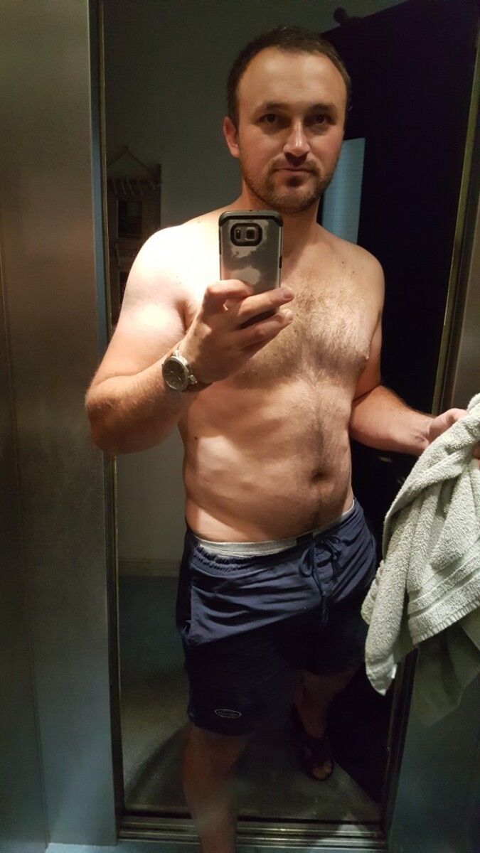  16941010  Andrej, 34 ,    