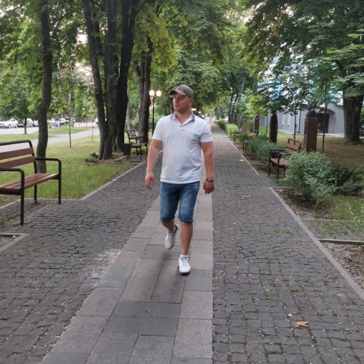  24373860  , 37 ,    Belchatow